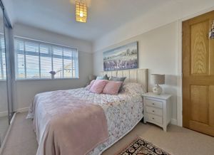 Photo 18- click for photo gallery